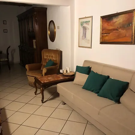 Il Vicolo * Buti