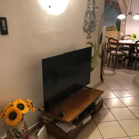 Il Vicolo דירה Buti